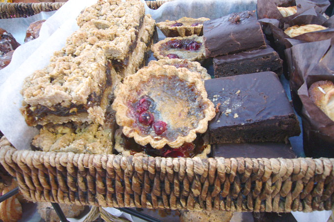 de la terre pastries : organic, fresh, delicious